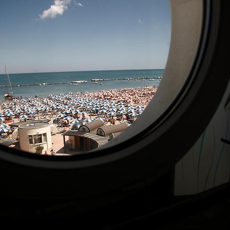 Hotel Splendid Mare Cattolica Esterno foto