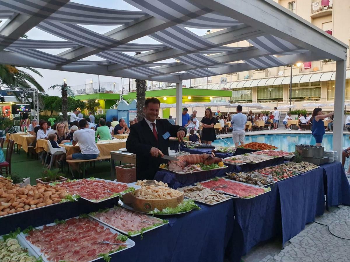 Hotel Splendid Mare Cattolica Esterno foto